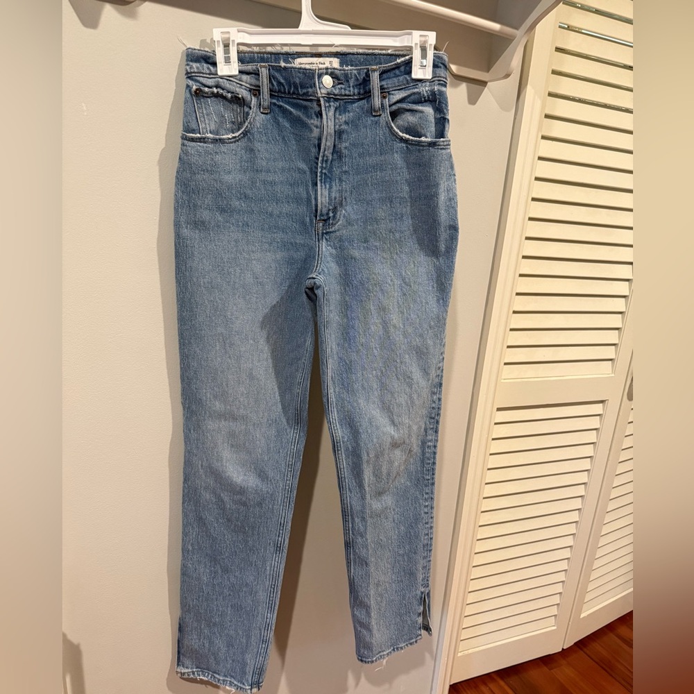 Abercrombie and Fitch the 90s Ultra High Rise Straight Jeans